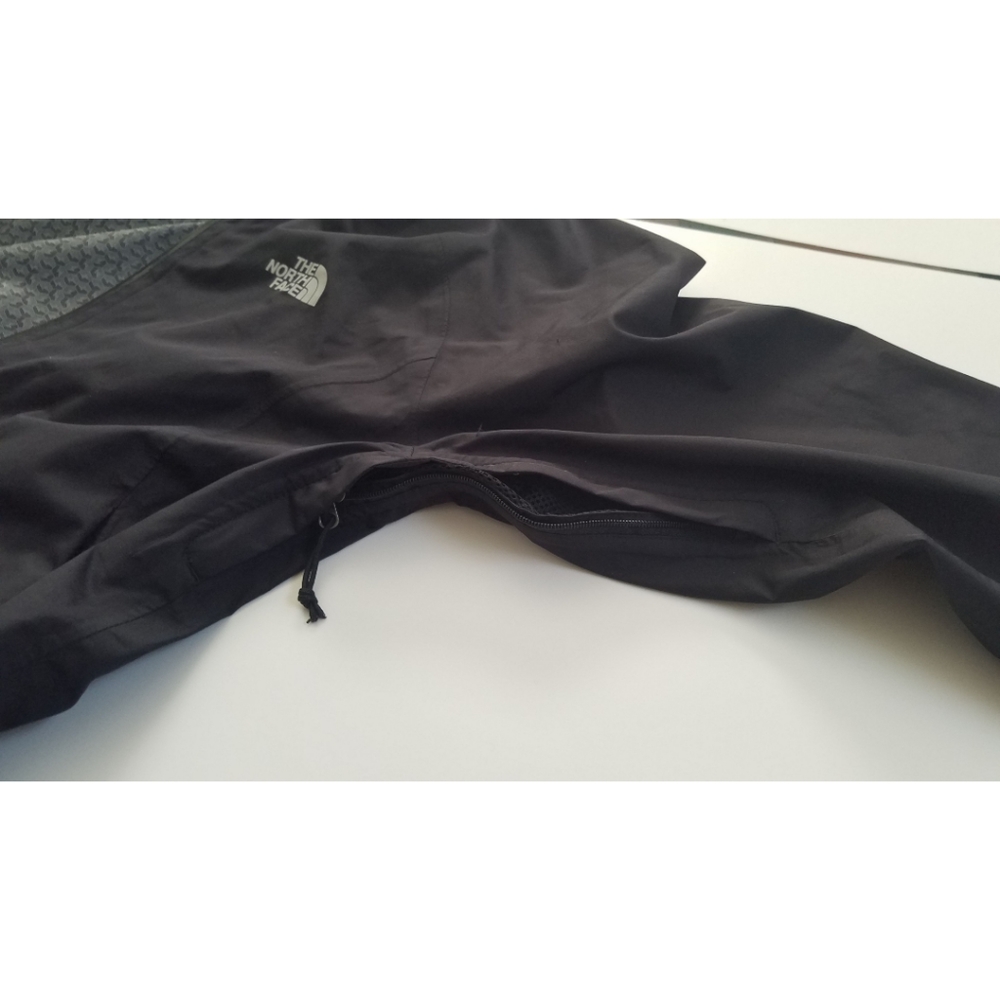 Black North Face Lightweight Jacket - image 7